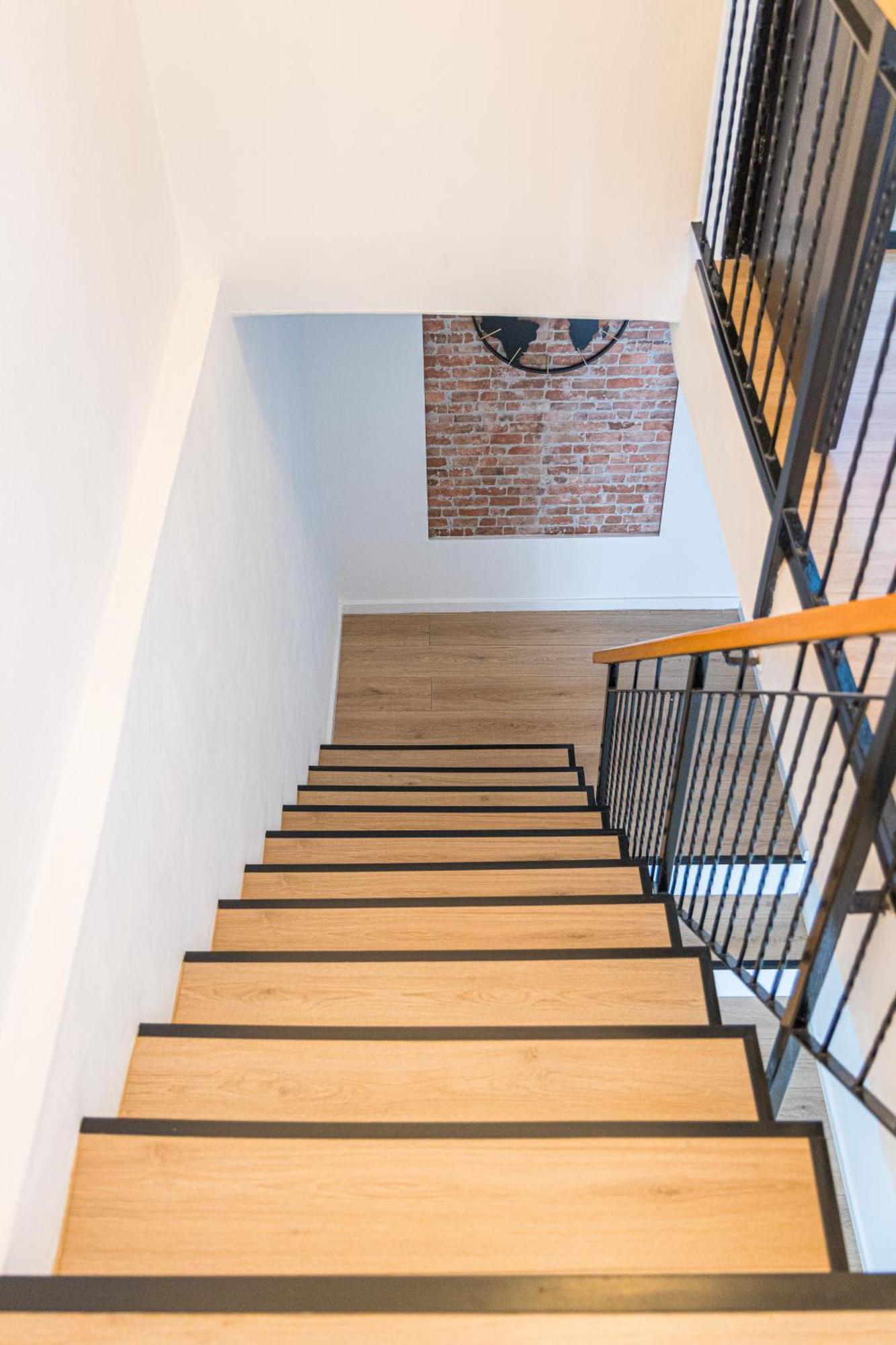 Green Oasis New Apartment พูลา ภายนอก รูปภาพ